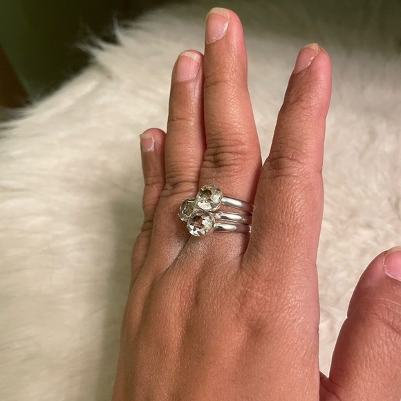 Set of 3 silver crystal rings for layering - Picture 9 of 10